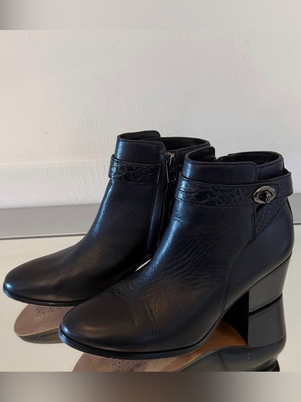 COACH Patricia Black Leather Ankle Boots Turnlock Block Heel Booties Size 6 - Picture 5 of 16